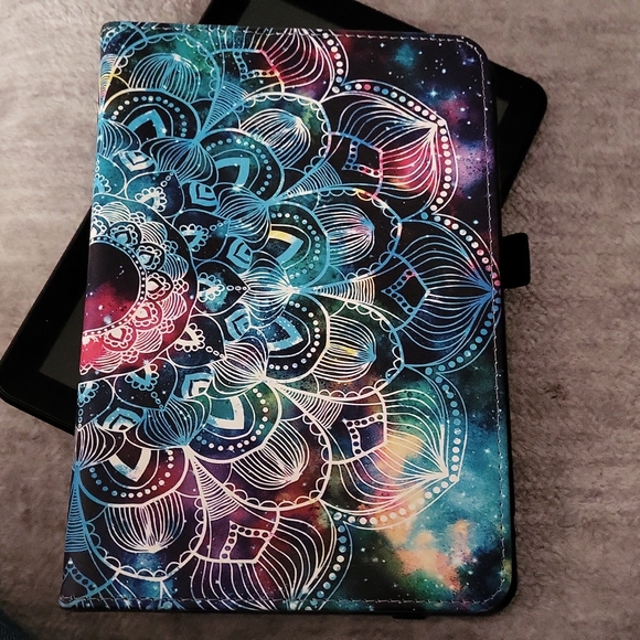 Amazon Kindle fire - Picture 3 of 3